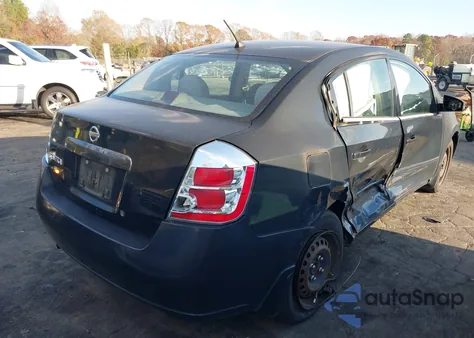 2008 Nissan Sentra 2.0S z USA, uszkodzony, nr VIN 3N1AB61E88L633682